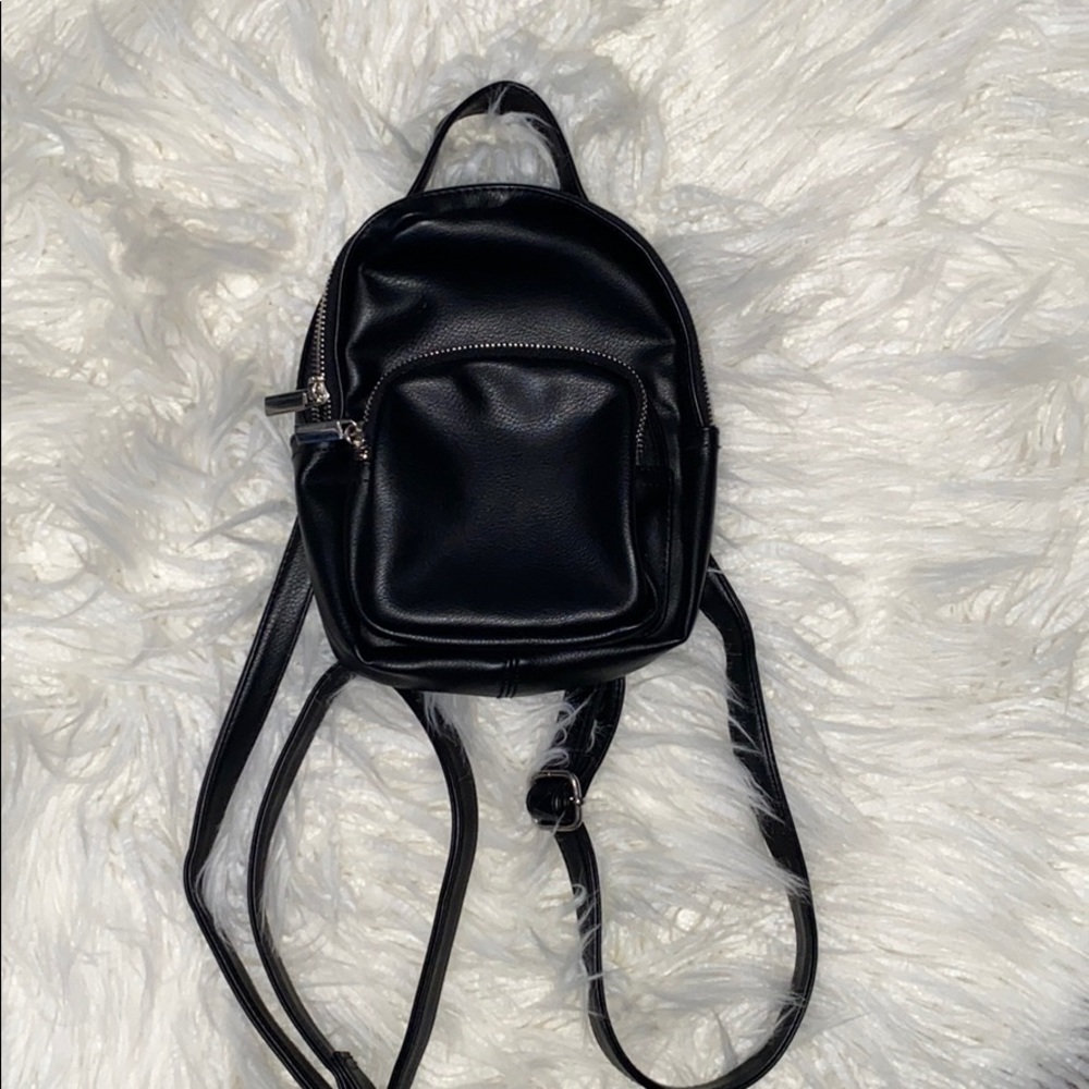 interchangeable purse-backpack - Picture 2 of 2